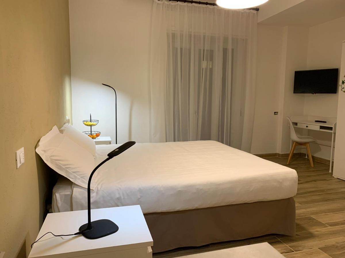 Dimore In Residenze Asproni 24 Cagliari Buitenkant foto
