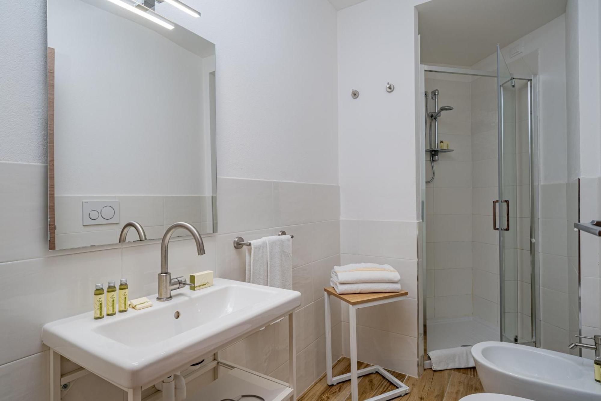 Dimore In Residenze Asproni 24 Cagliari Buitenkant foto